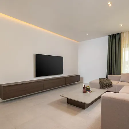 Ferienhaus 4 Bedroom Cozy In Sukošan