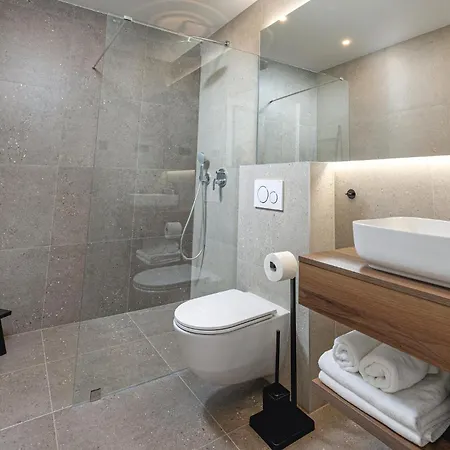 4 Bedroom Cozy In * Sukošan