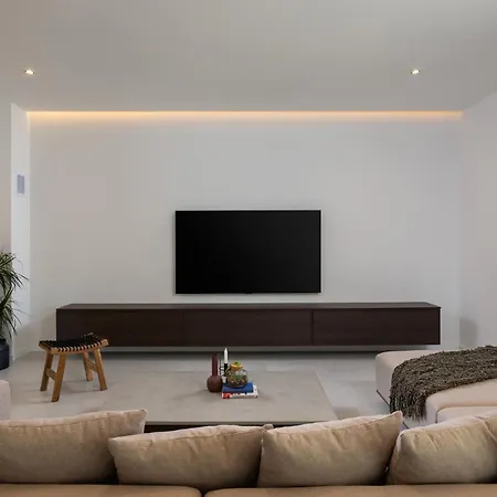 4 Bedroom Cozy In Sukošan